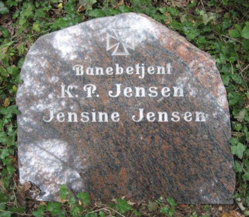 Jensine  Jensen    .jpg